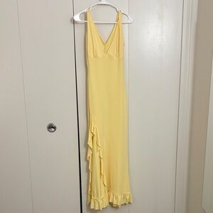 Elegant Butter Yellow Sleeveless MaxiDress with slit